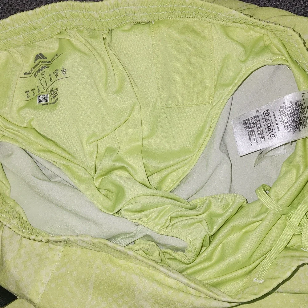 Adidas Green Athletic Shorts with Elastic Waistband - Picture 4 of 6